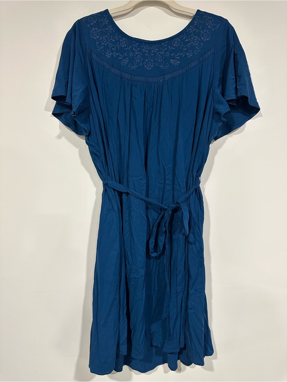NWT Torrid Size 1 Mini Challis Embroidered Dress Blue Teal Short Sleeves Belt